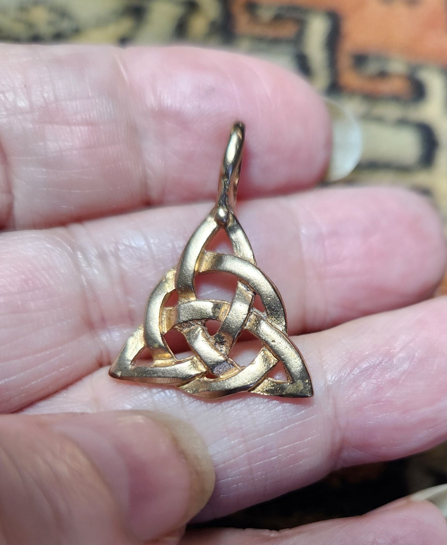 Triquetra with Circle - Trinity Knot- Charmed Knot - BR